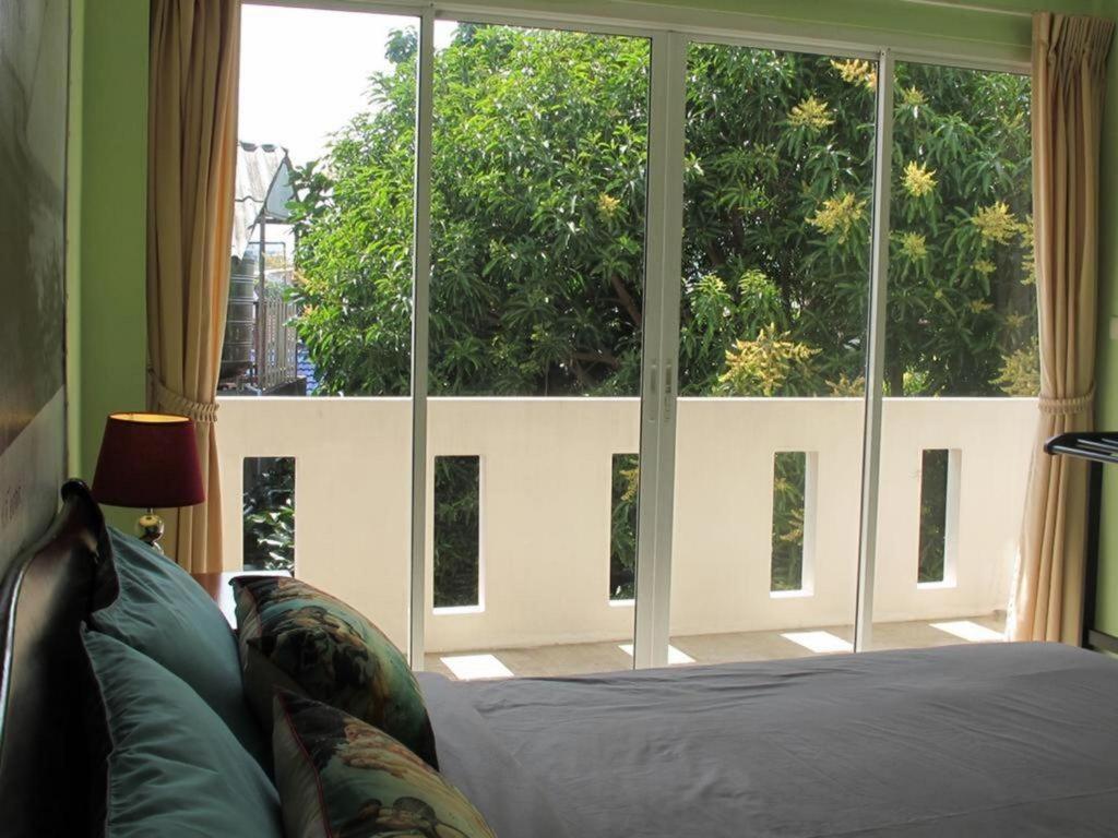 มัชฌิมา เฮาส์ Hotel Phuket ภายนอก รูปภาพ